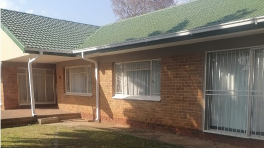To Let 8 Bedroom Property for Rent in Fichardt Park Free State